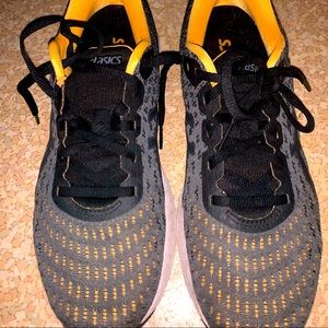 Mens sz 7.5 ASICS